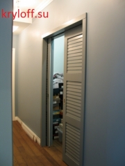 004 Двери раздвижные для гардеробной с пеналом